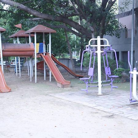 Divine India Service Apartment 3Bhk,B57 Sarita Vihar,Apollo نيودلهي المظهر الخارجي الصورة