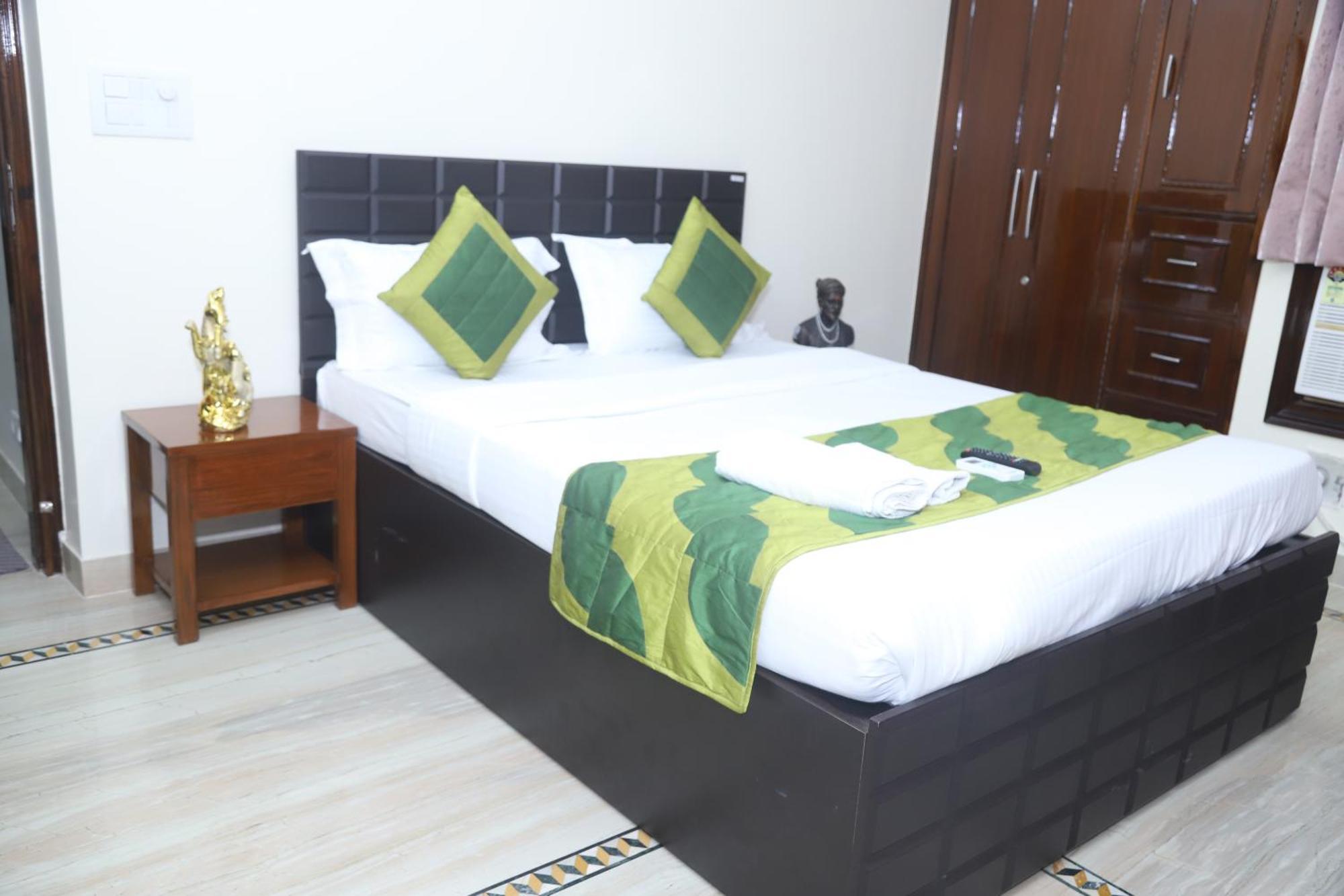 Divine India Service Apartment 3Bhk,B57 Sarita Vihar,Apollo نيودلهي المظهر الخارجي الصورة