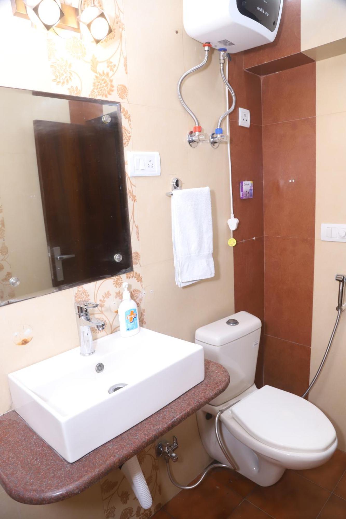 Divine India Service Apartment 3Bhk,B57 Sarita Vihar,Apollo نيودلهي المظهر الخارجي الصورة