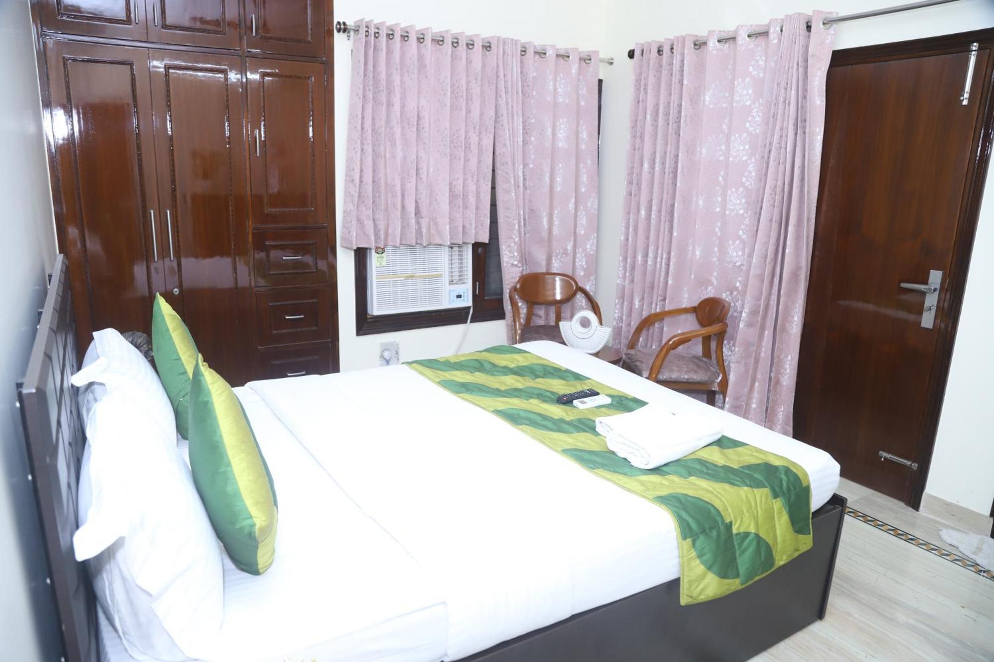 Divine India Service Apartment 3Bhk,B57 Sarita Vihar,Apollo نيودلهي المظهر الخارجي الصورة